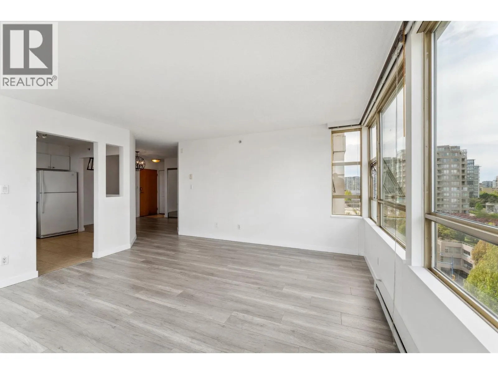 1105 8238 SABA ROAD