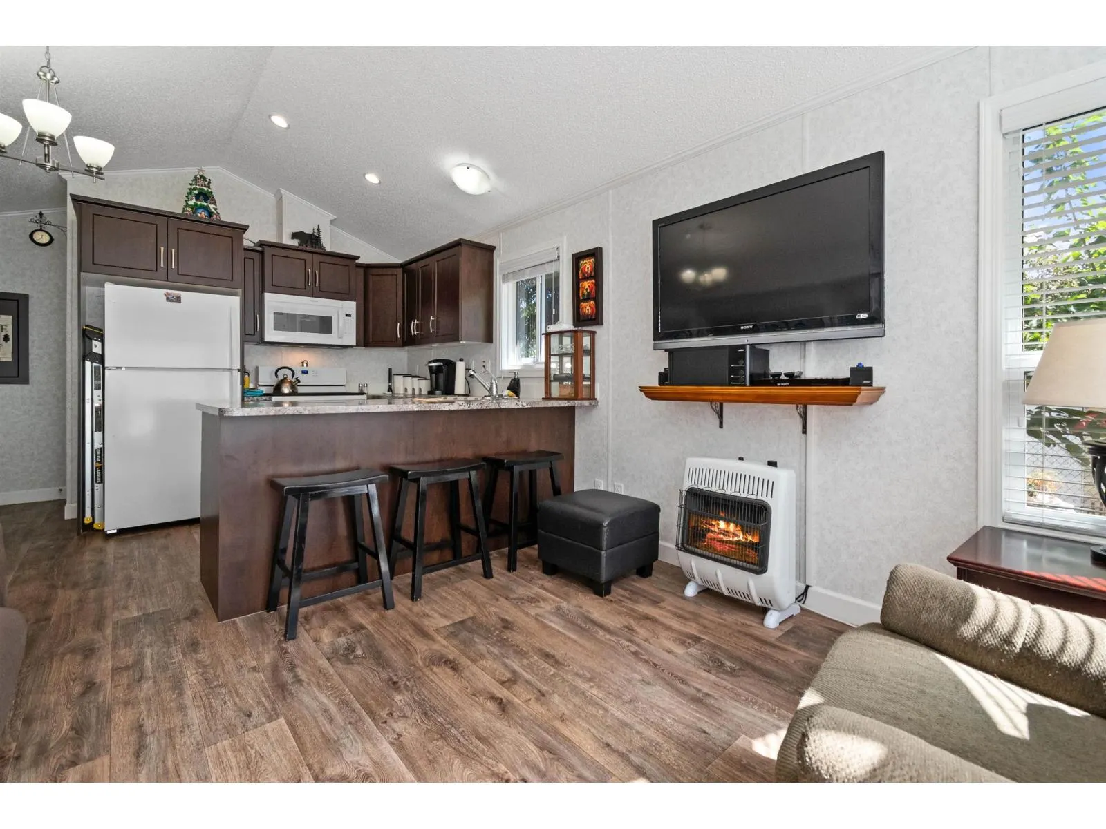 39 14600 MORRIS VALLEY ROAD
