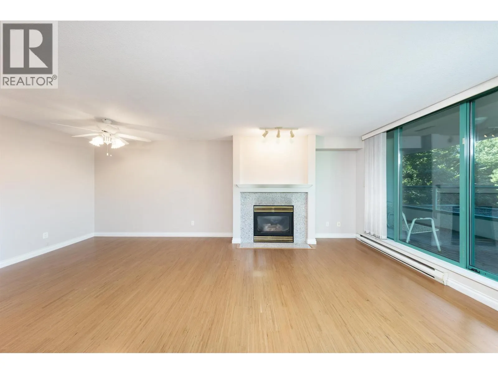 201 5899 WILSON AVENUE