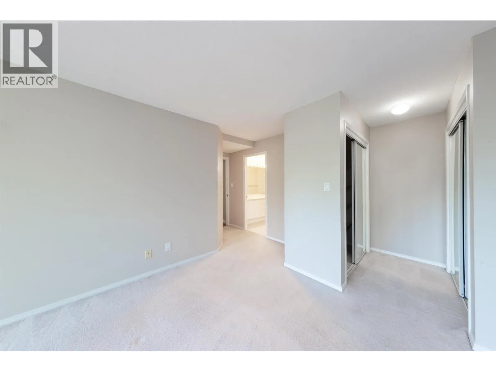 201 5899 WILSON AVENUE