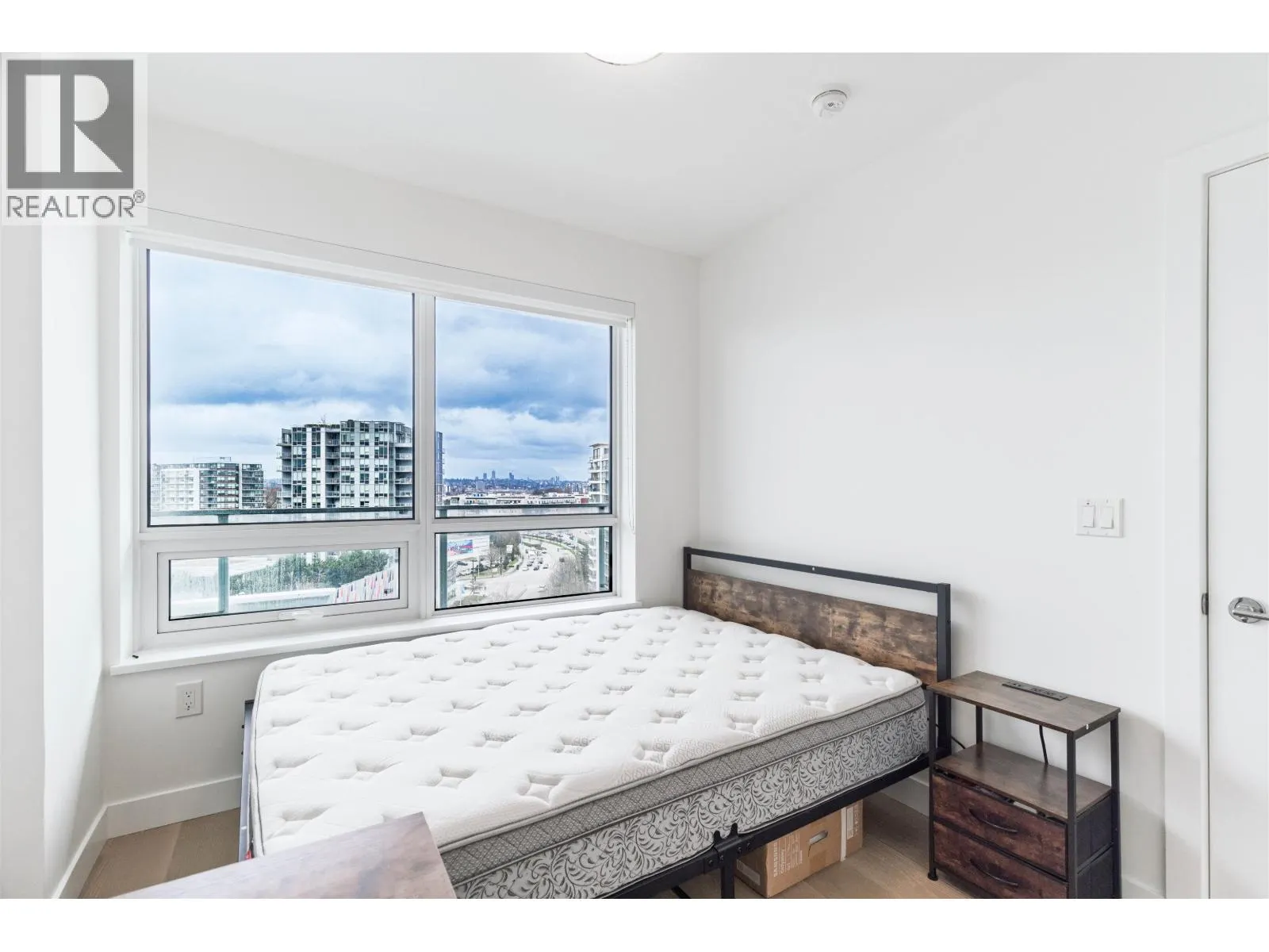 1204 5766 GILBERT ROAD