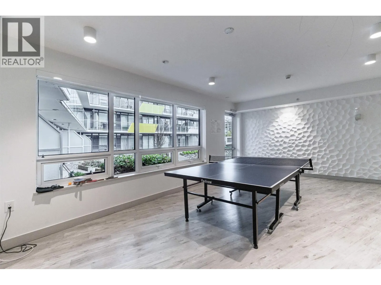 1204 5766 GILBERT ROAD