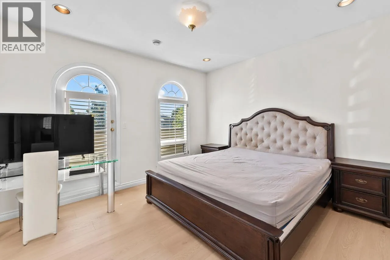 6711 CHATTERTON ROAD