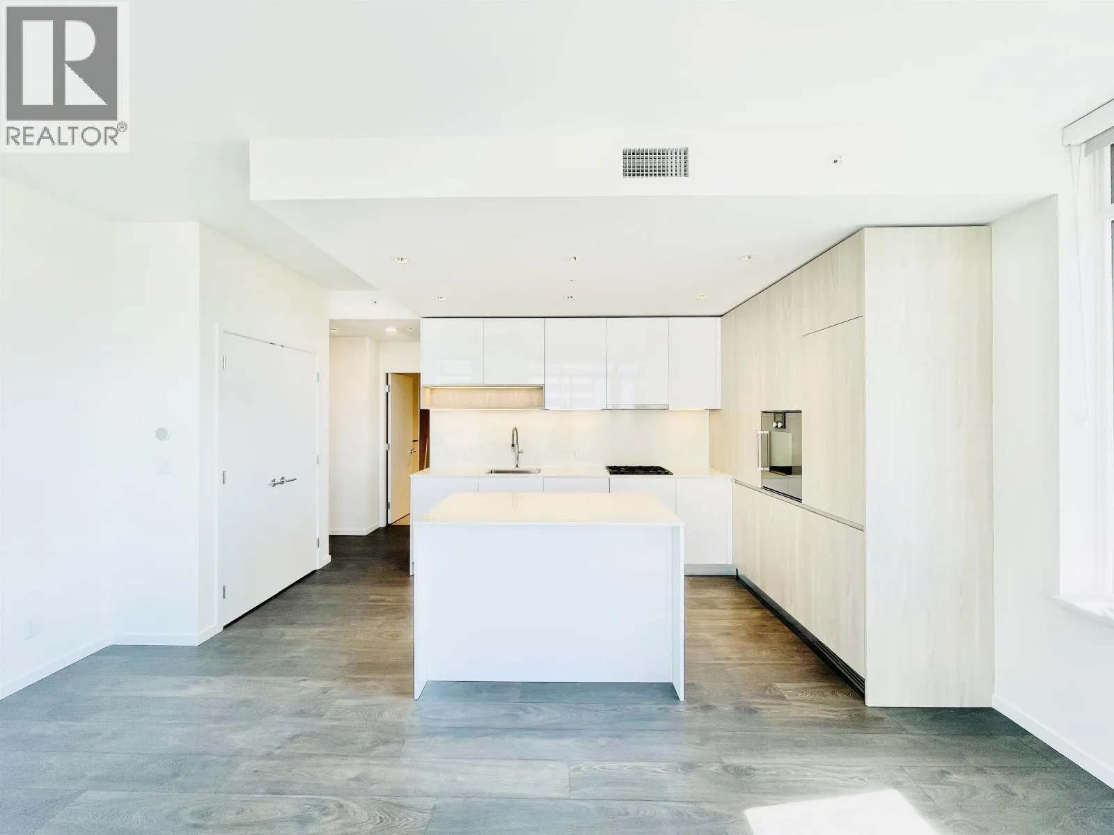 879 6600 MINORU BOULEVARD