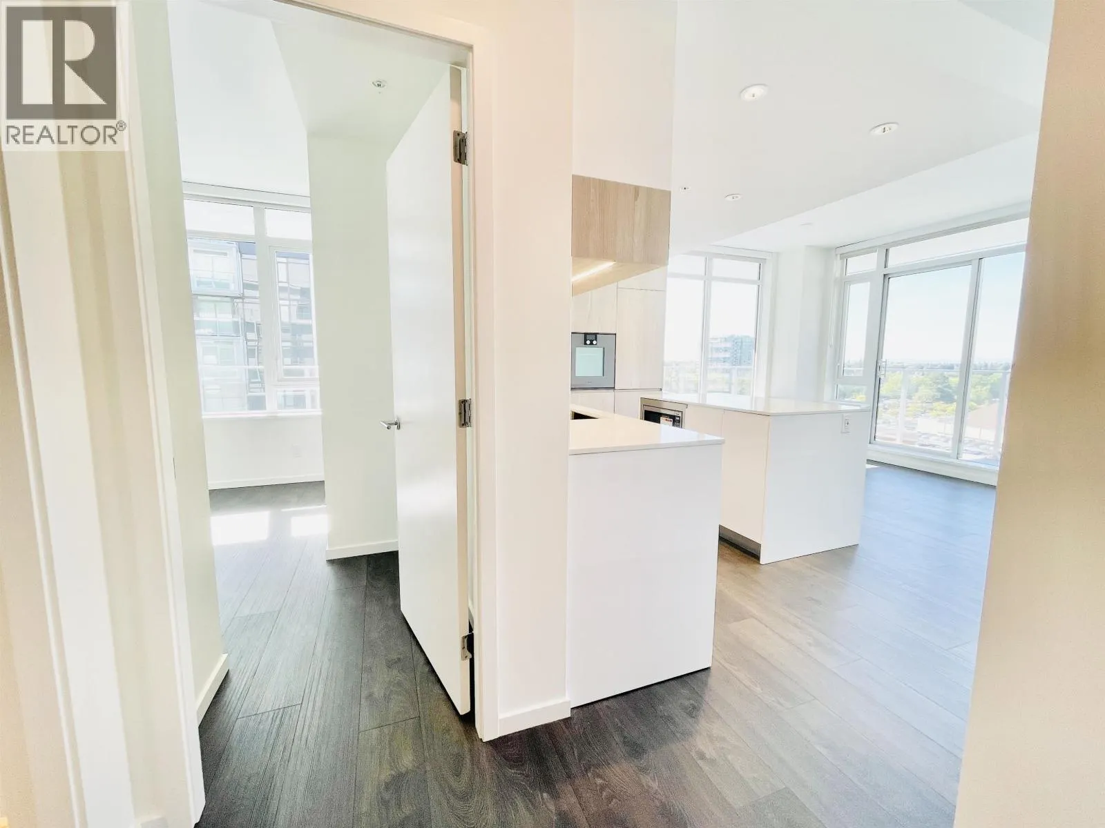 879 6600 MINORU BOULEVARD