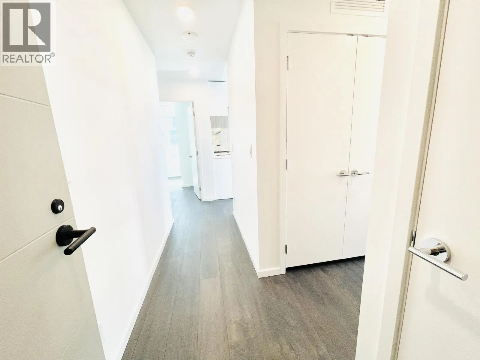 879 6600 MINORU BOULEVARD