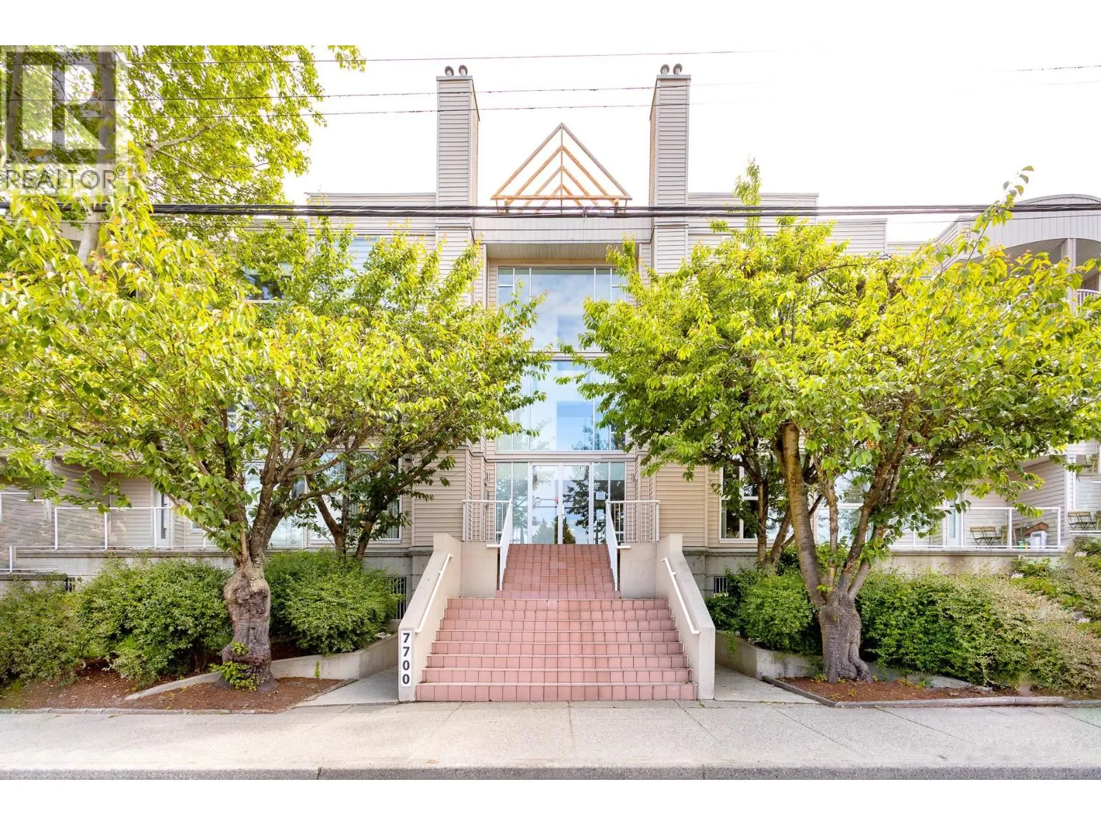 303 7700 GILBERT ROAD