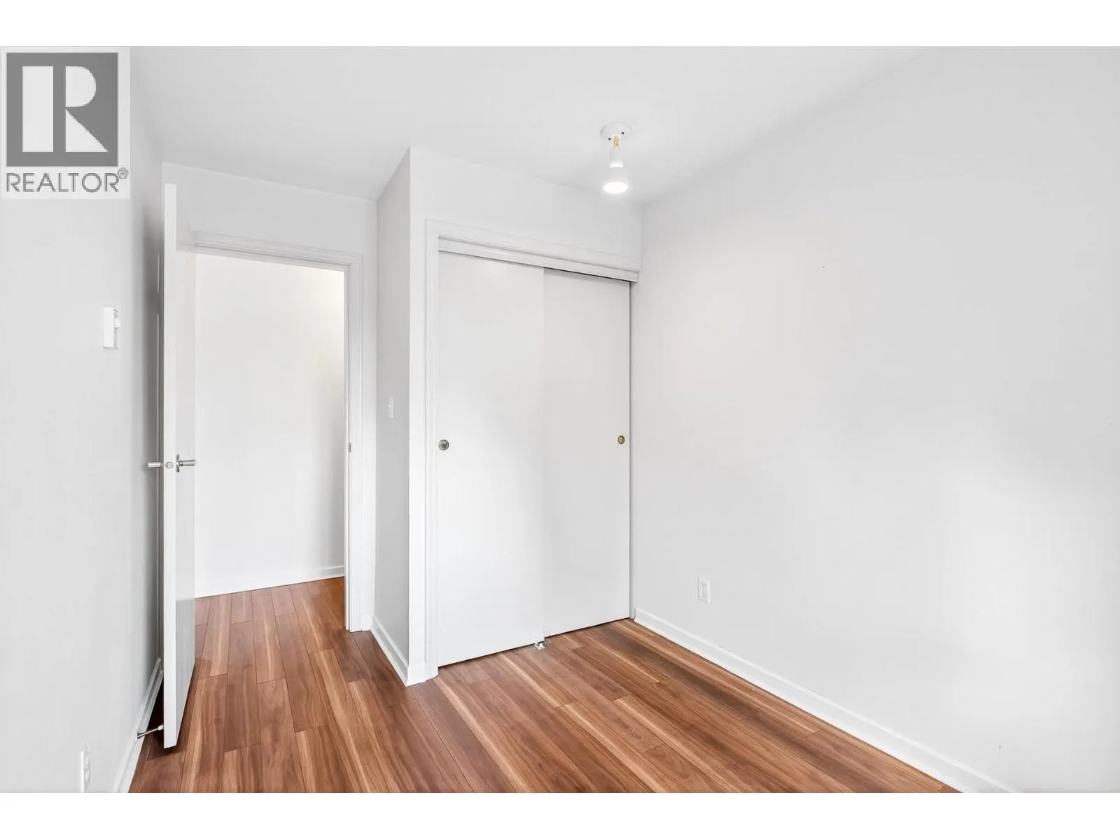 301 11601 227 STREET