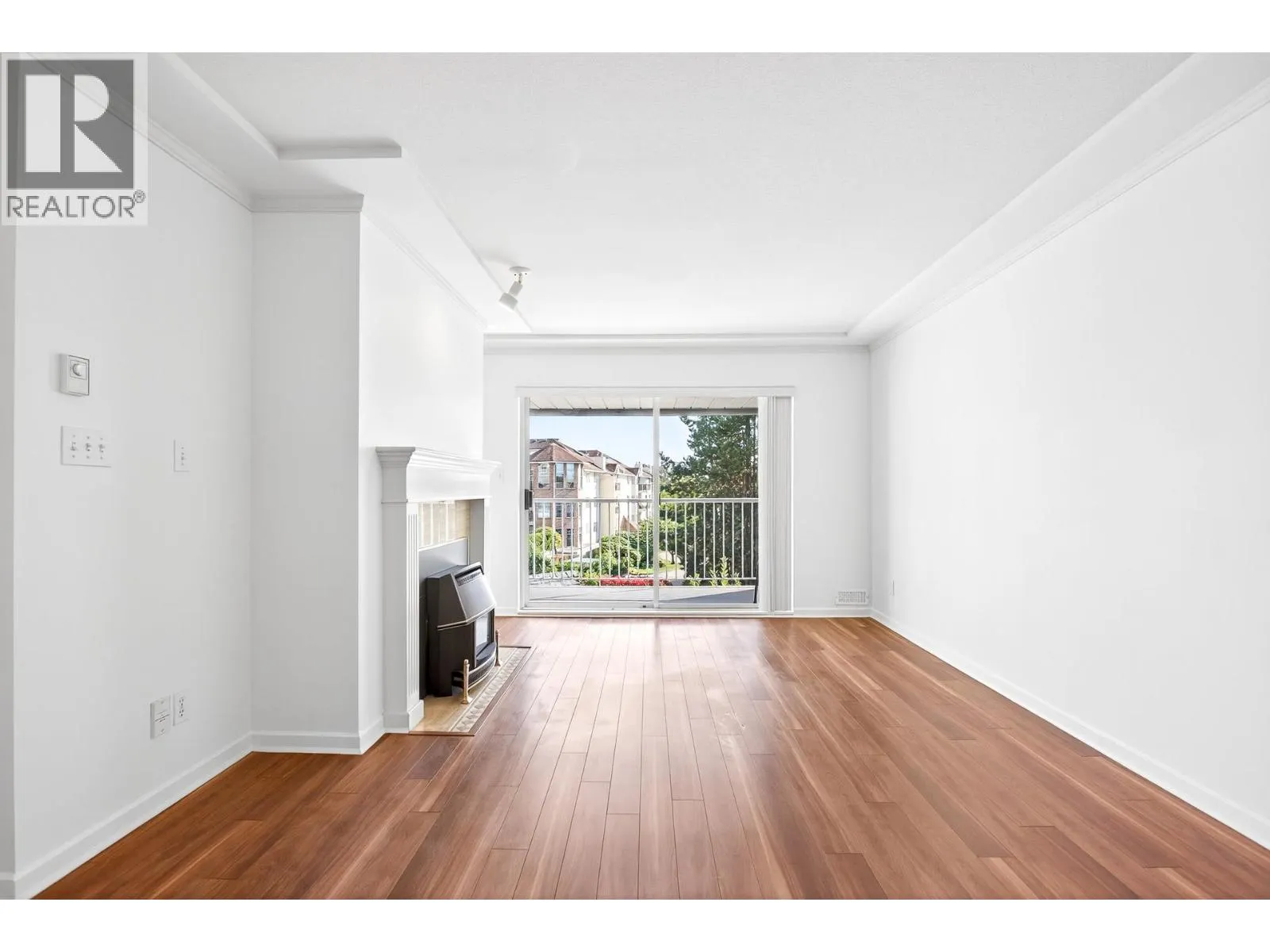 301 11601 227 STREET