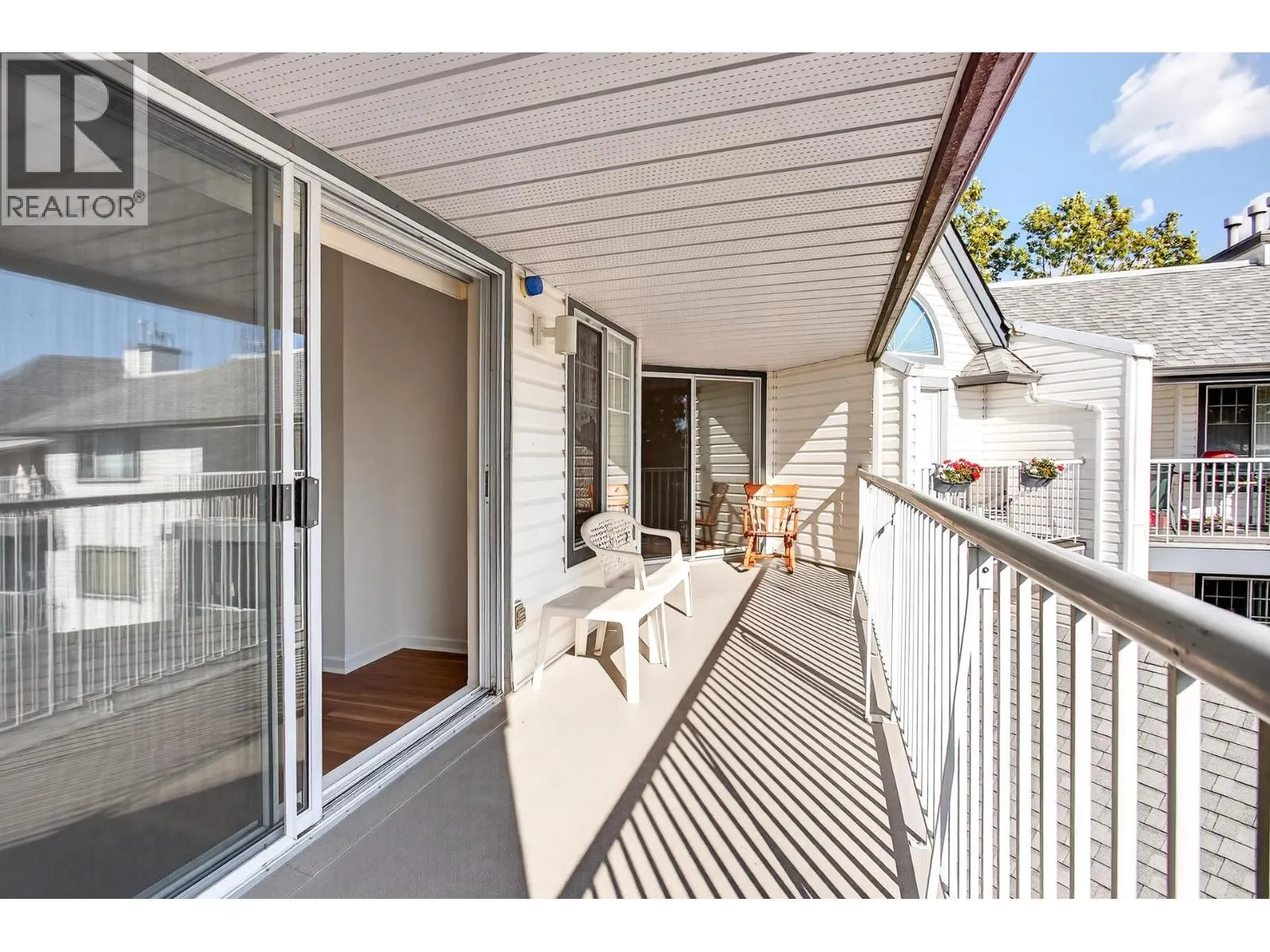 301 11601 227 STREET
