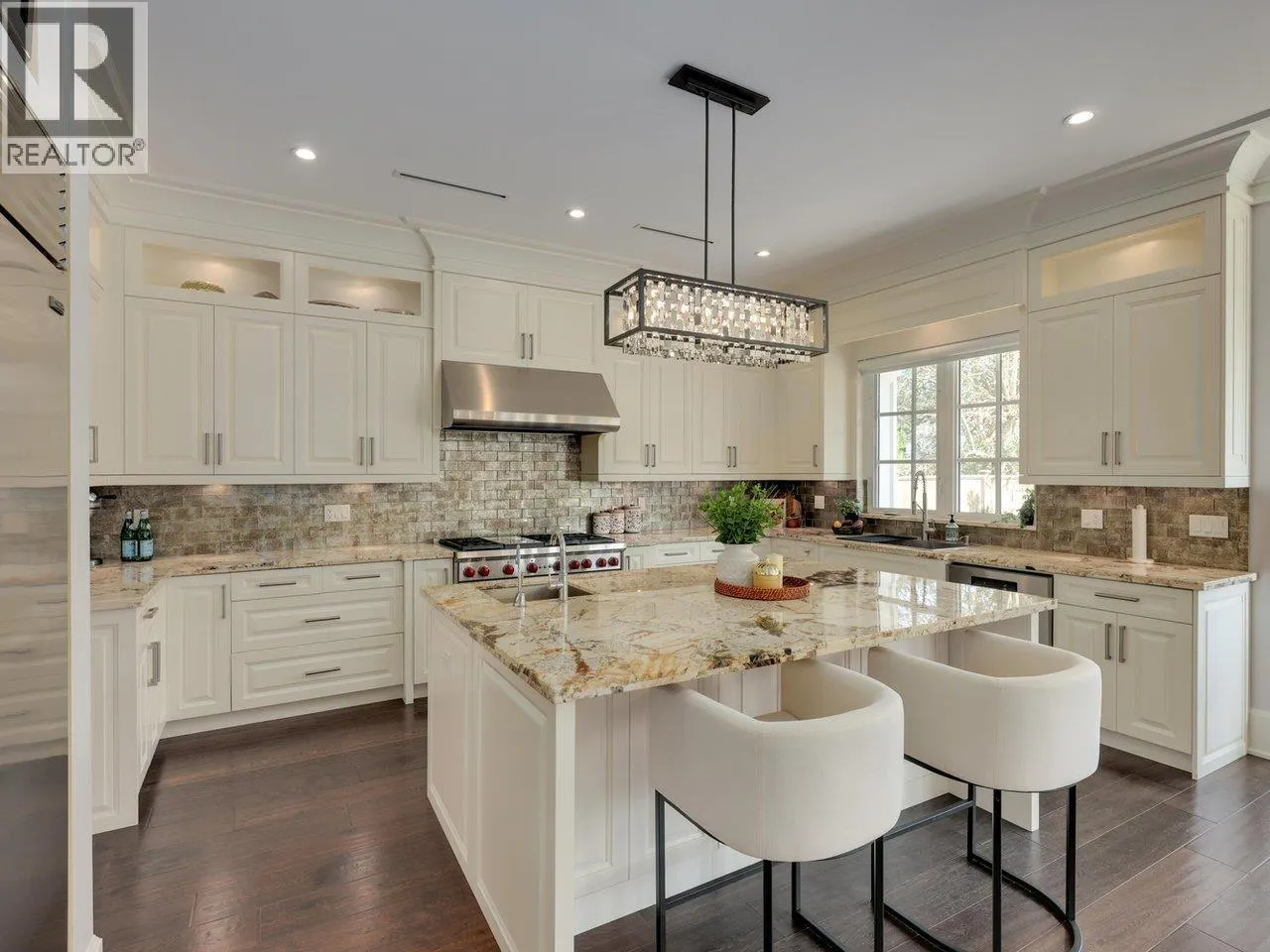 5064 FENTON DRIVE