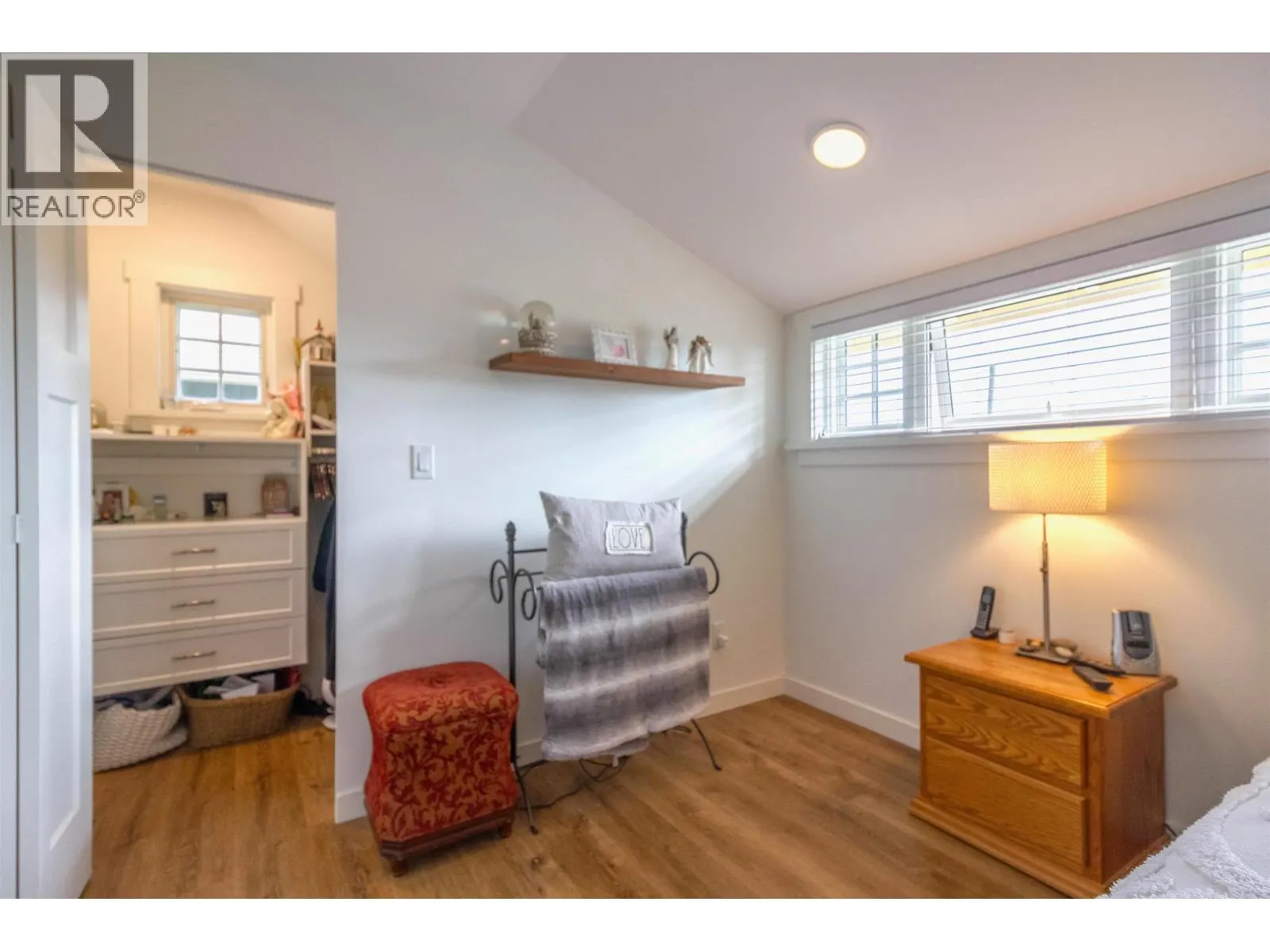 903 WALLS AVENUE