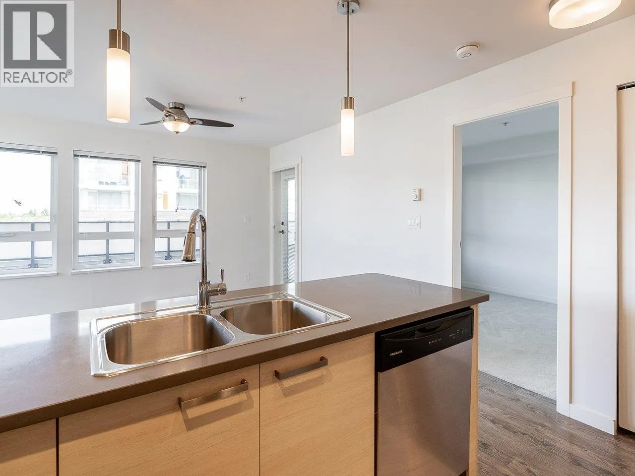 231 12339 STEVESTON HIGHWAY