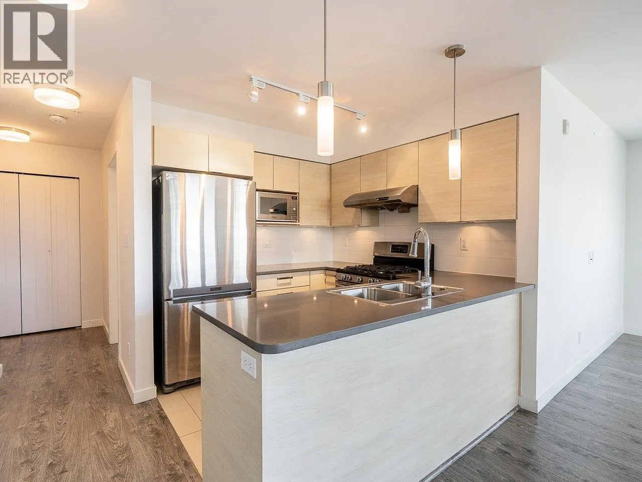 231 12339 STEVESTON HIGHWAY