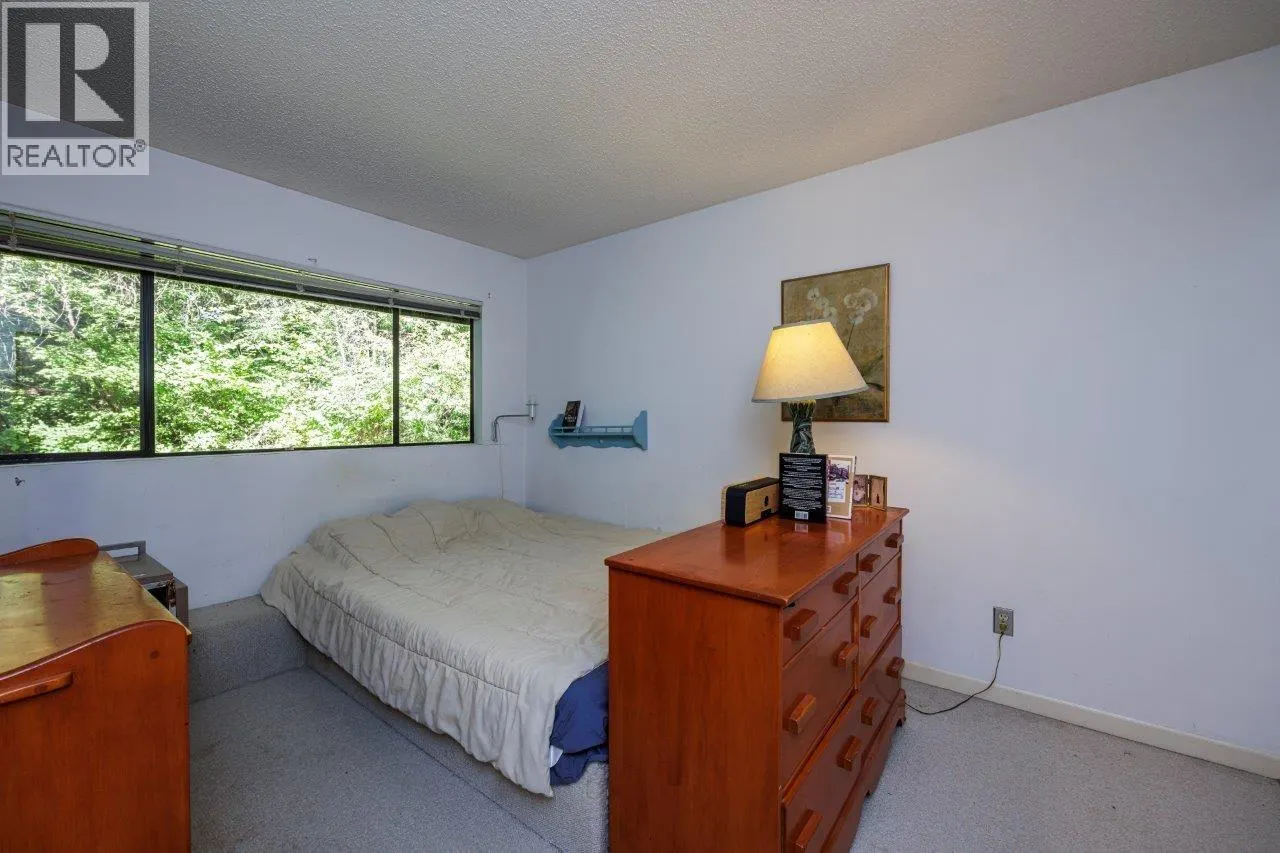 873 HENDECOURT ROAD