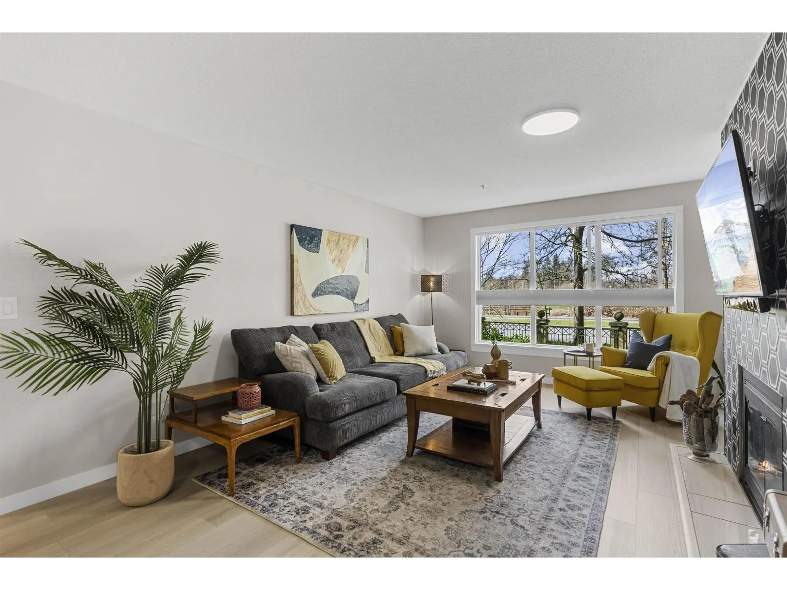 210 13860 70 AVENUE