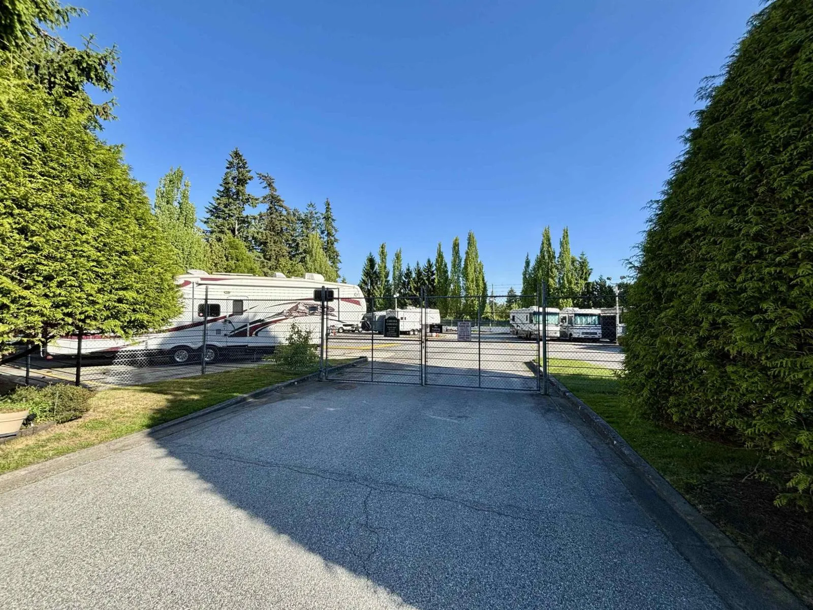 210 13860 70 AVENUE