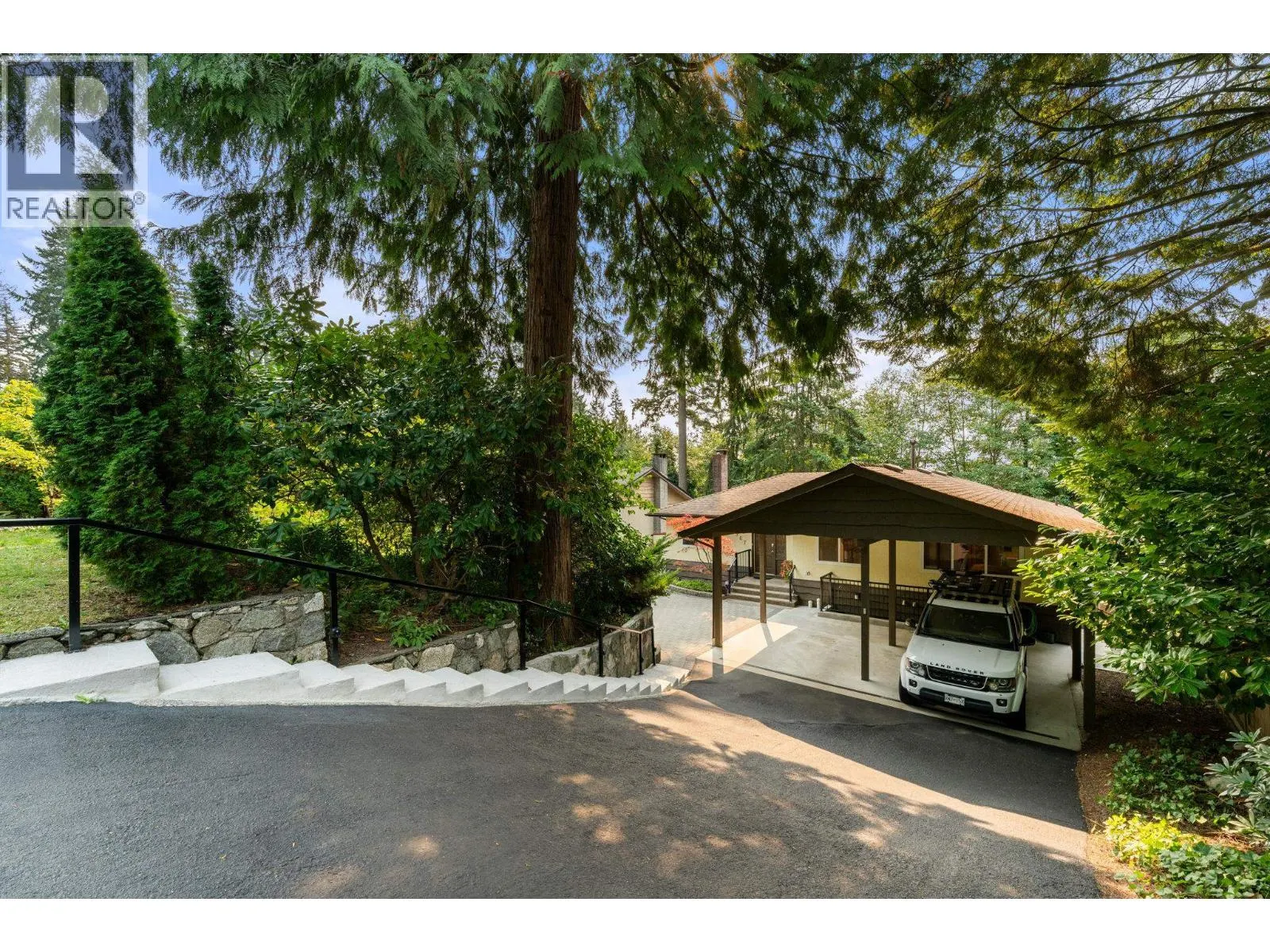 1967 HYANNIS DRIVE