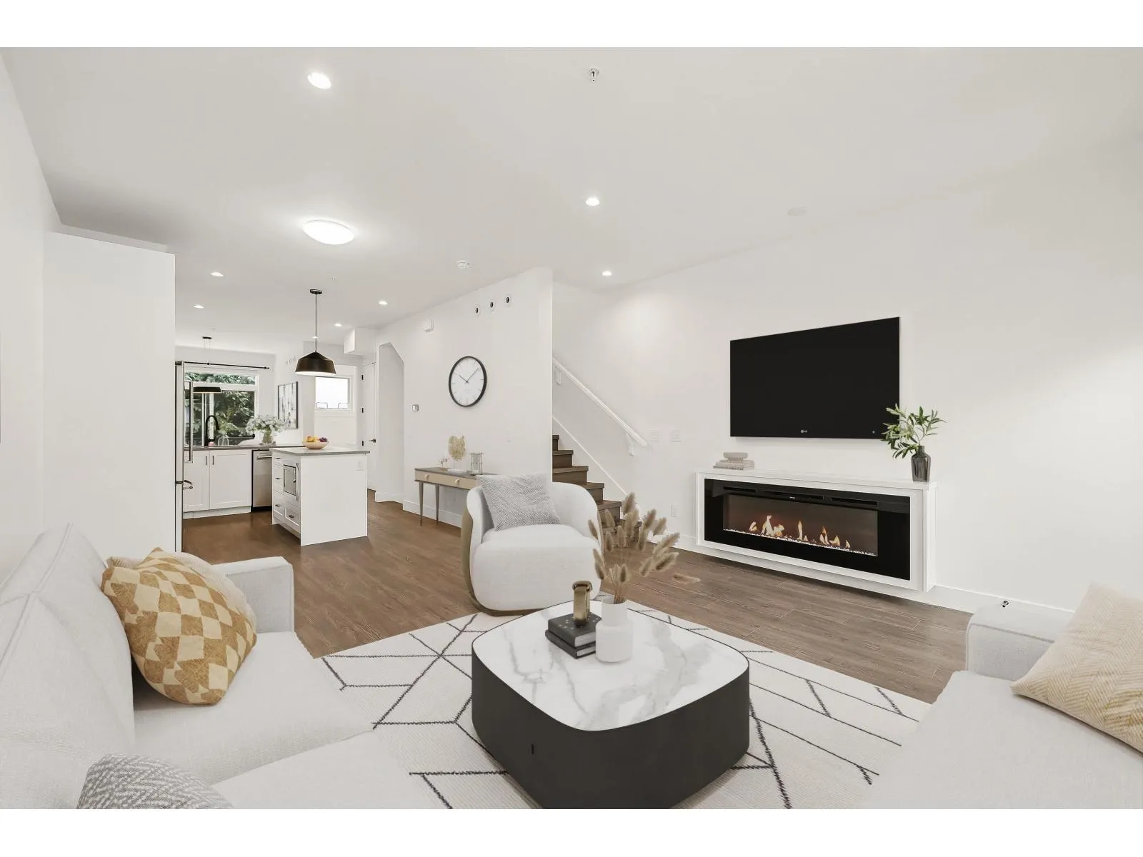 #17 22334 48 AVENUE
