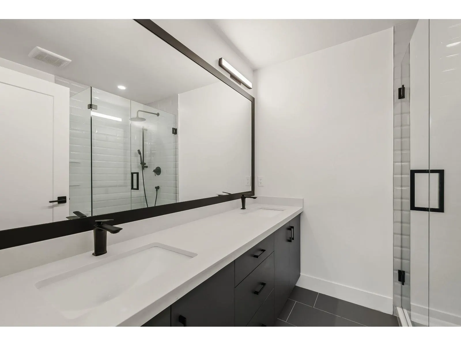 #17 22334 48 AVENUE