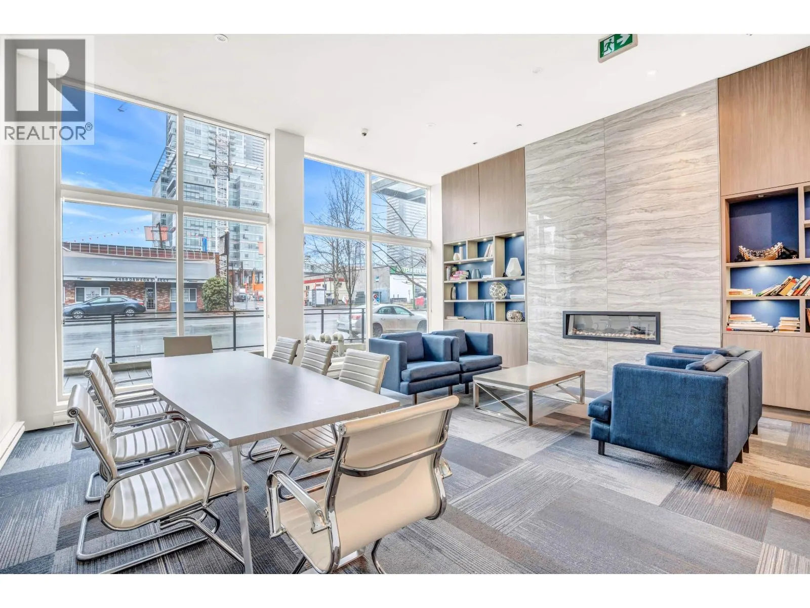 502 4468 DAWSON STREET