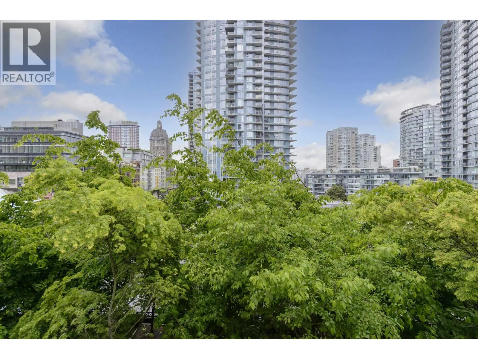 128 DUNSMUIR STREET