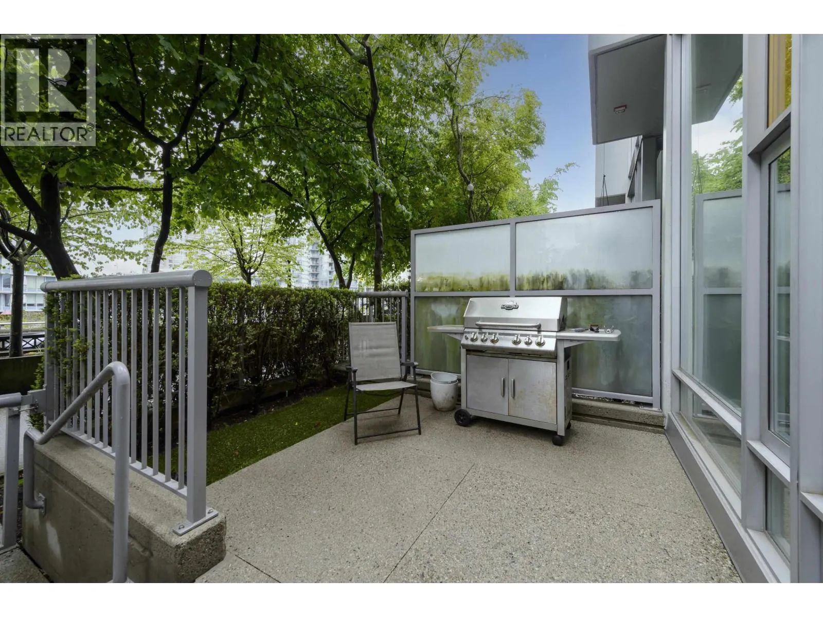 128 DUNSMUIR STREET