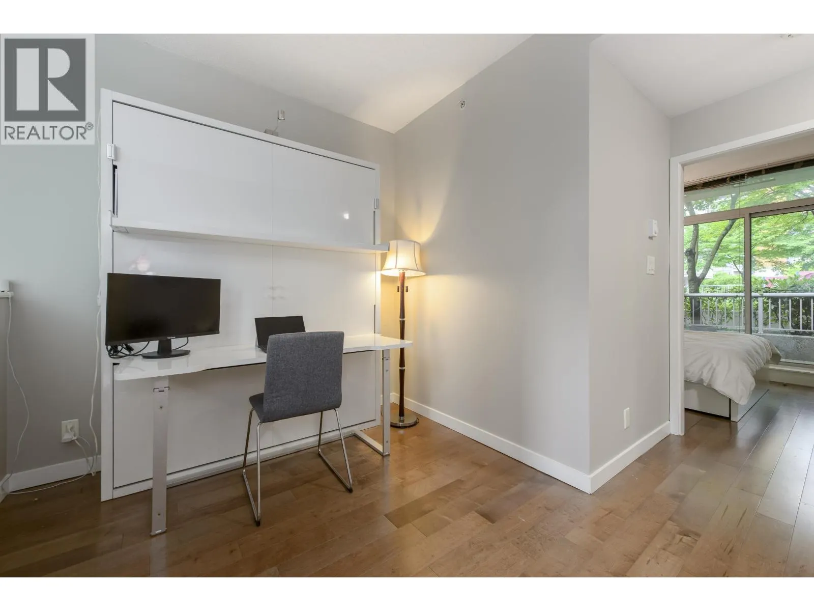 128 DUNSMUIR STREET