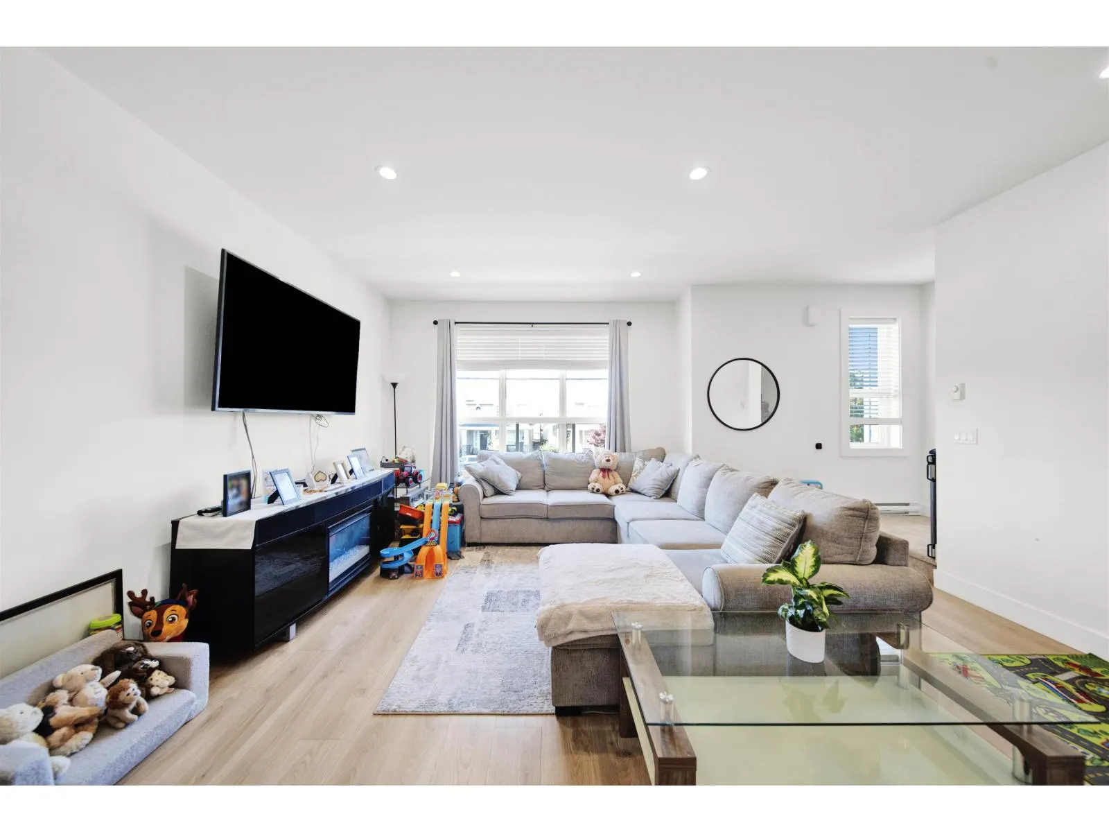 10 19255 ALOHA DRIVE
