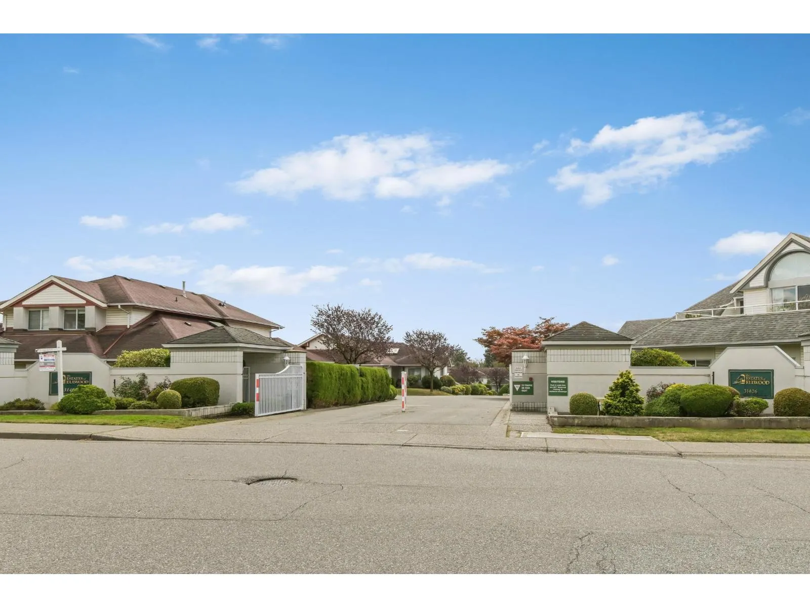 117 31406 UPPER MACLURE ROAD