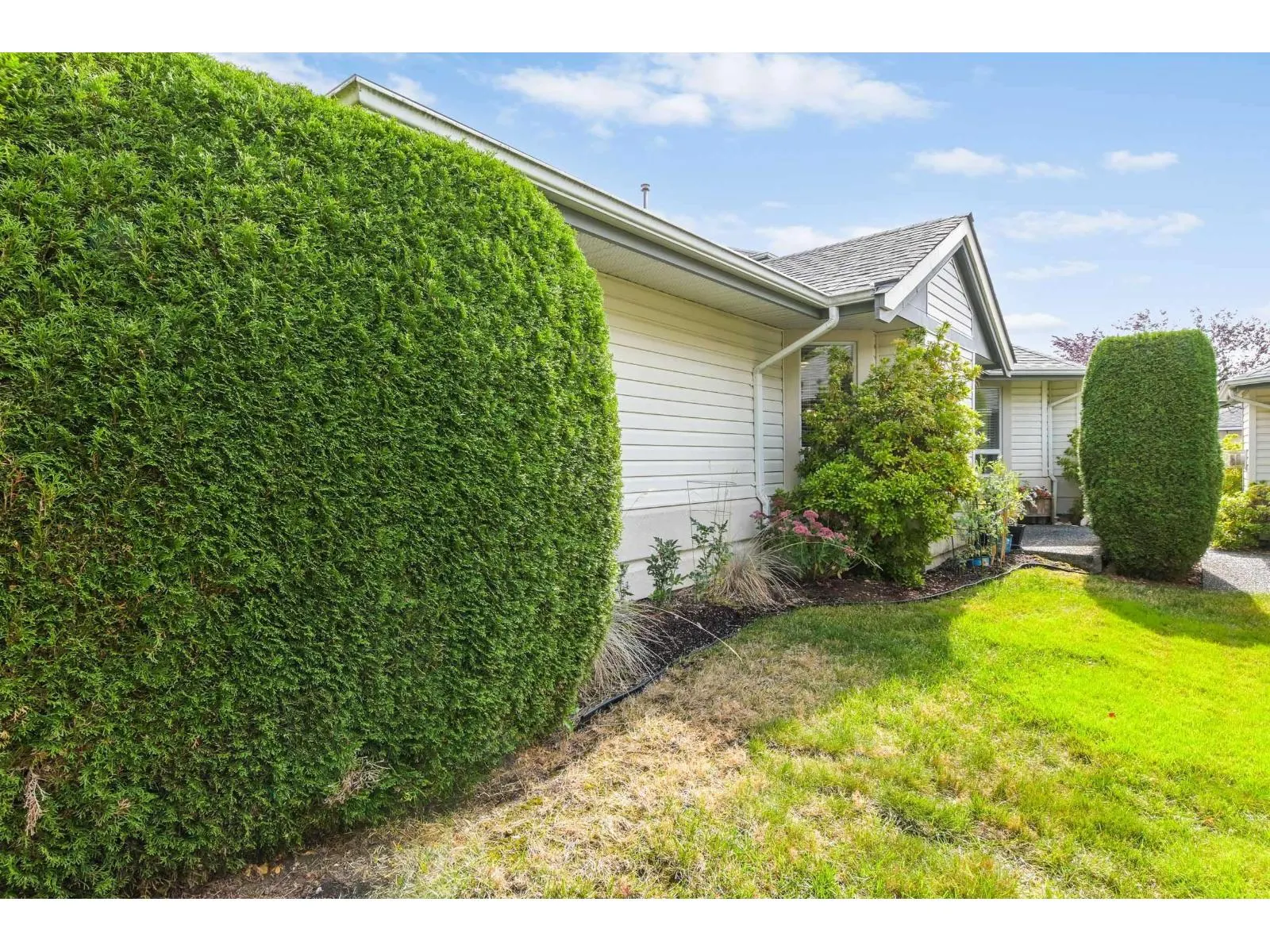 117 31406 UPPER MACLURE ROAD