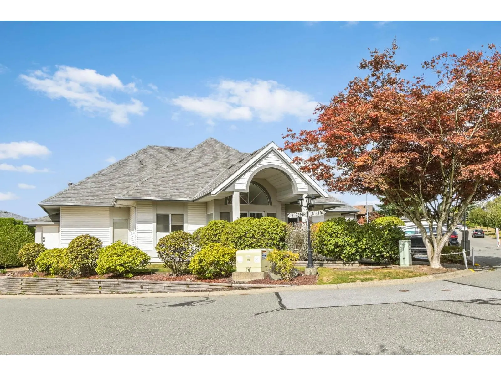 117 31406 UPPER MACLURE ROAD