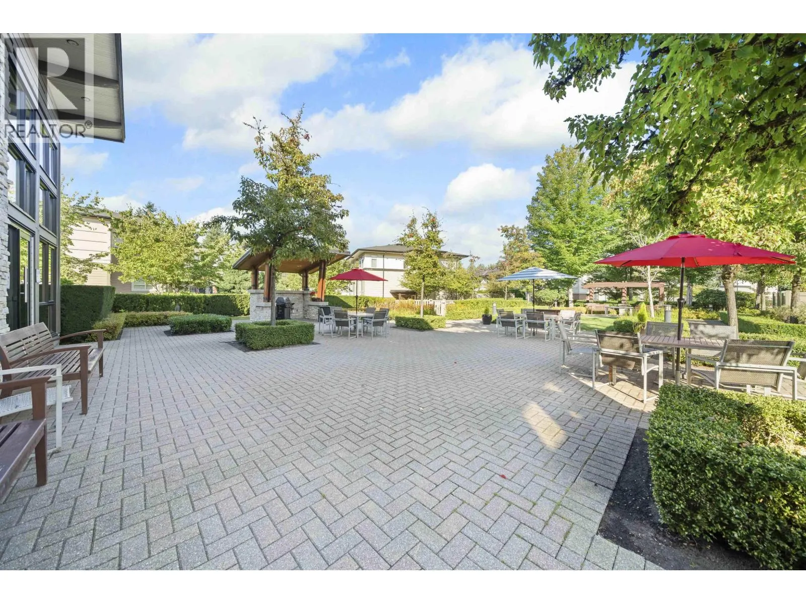 306 1152 WINDSOR MEWS