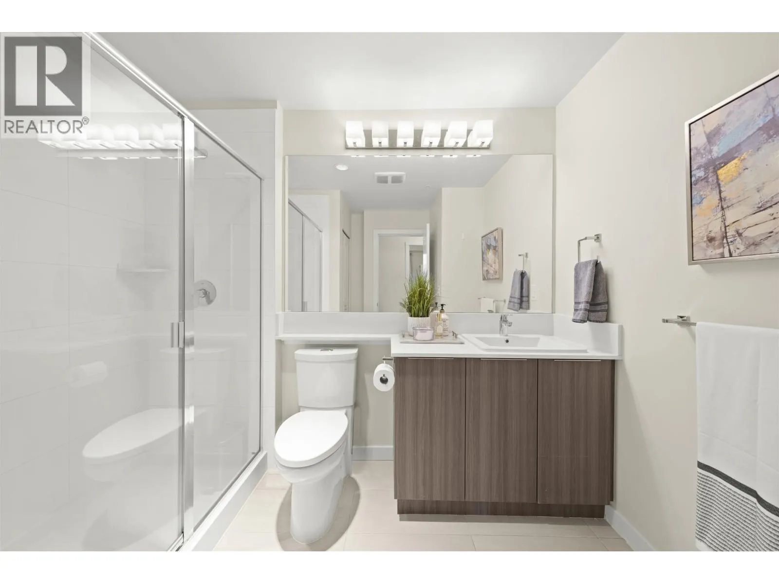 306 1152 WINDSOR MEWS