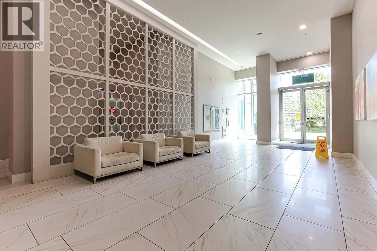 1001 6951 ELMBRIDGE WAY