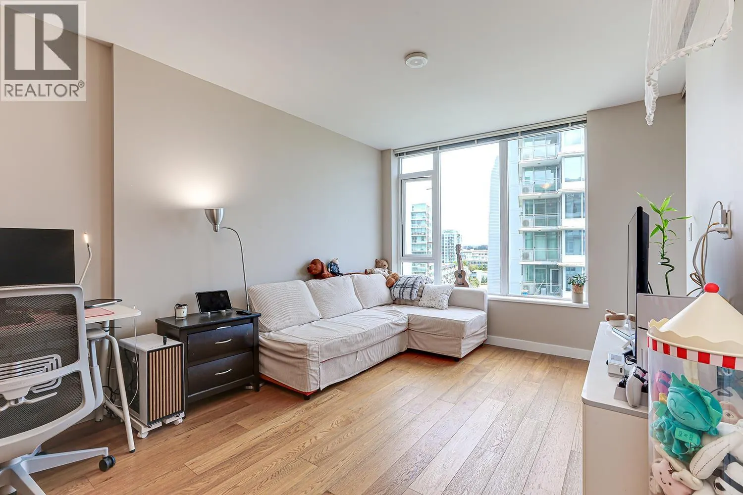 1001 6951 ELMBRIDGE WAY
