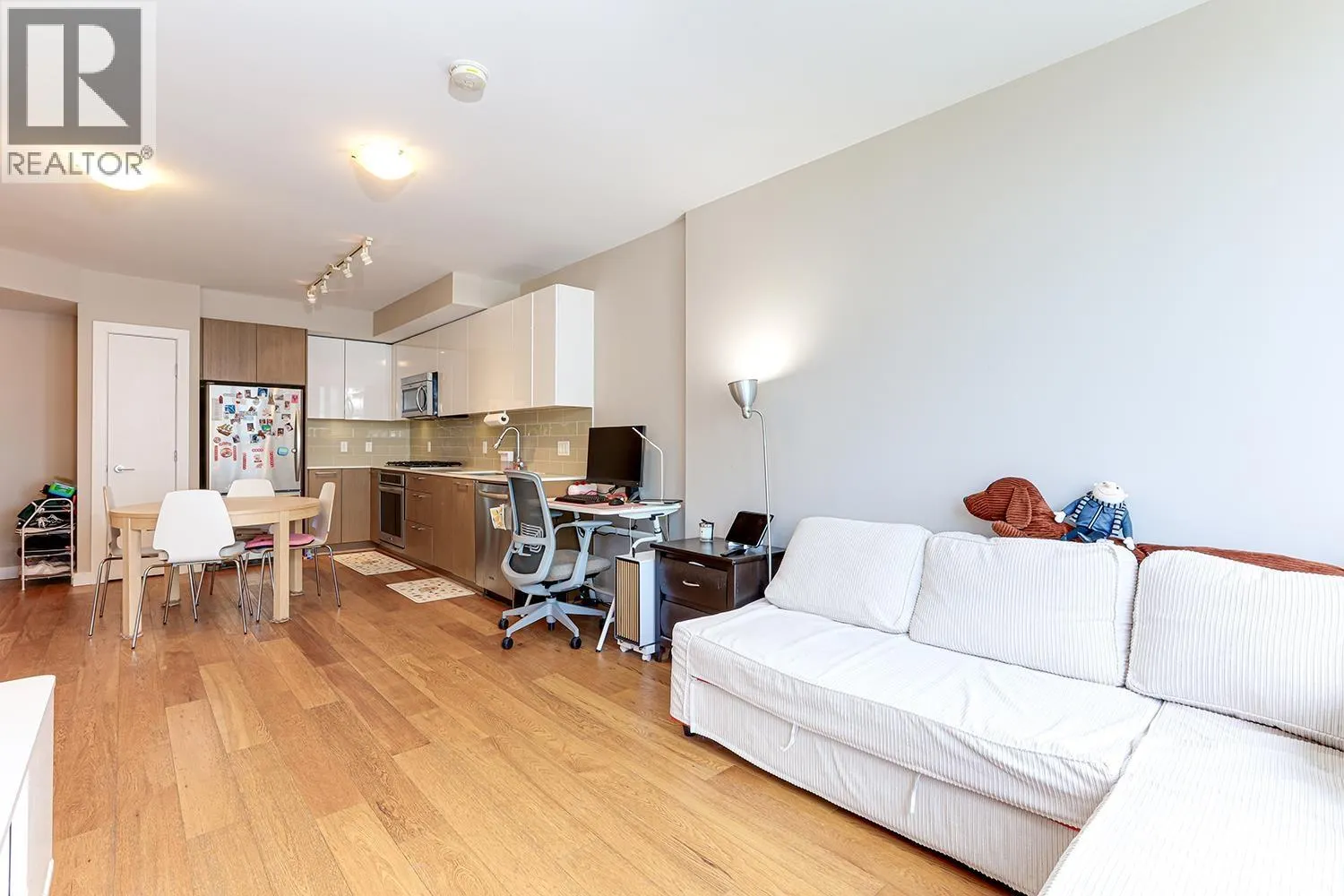 1001 6951 ELMBRIDGE WAY