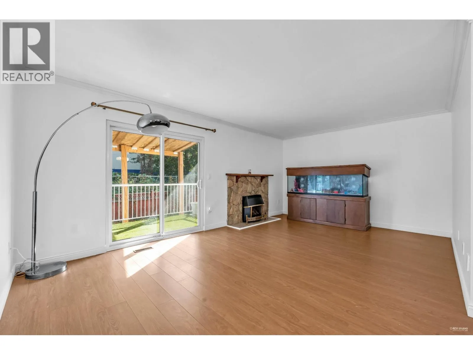 12150 CHESTNUT CRESCENT