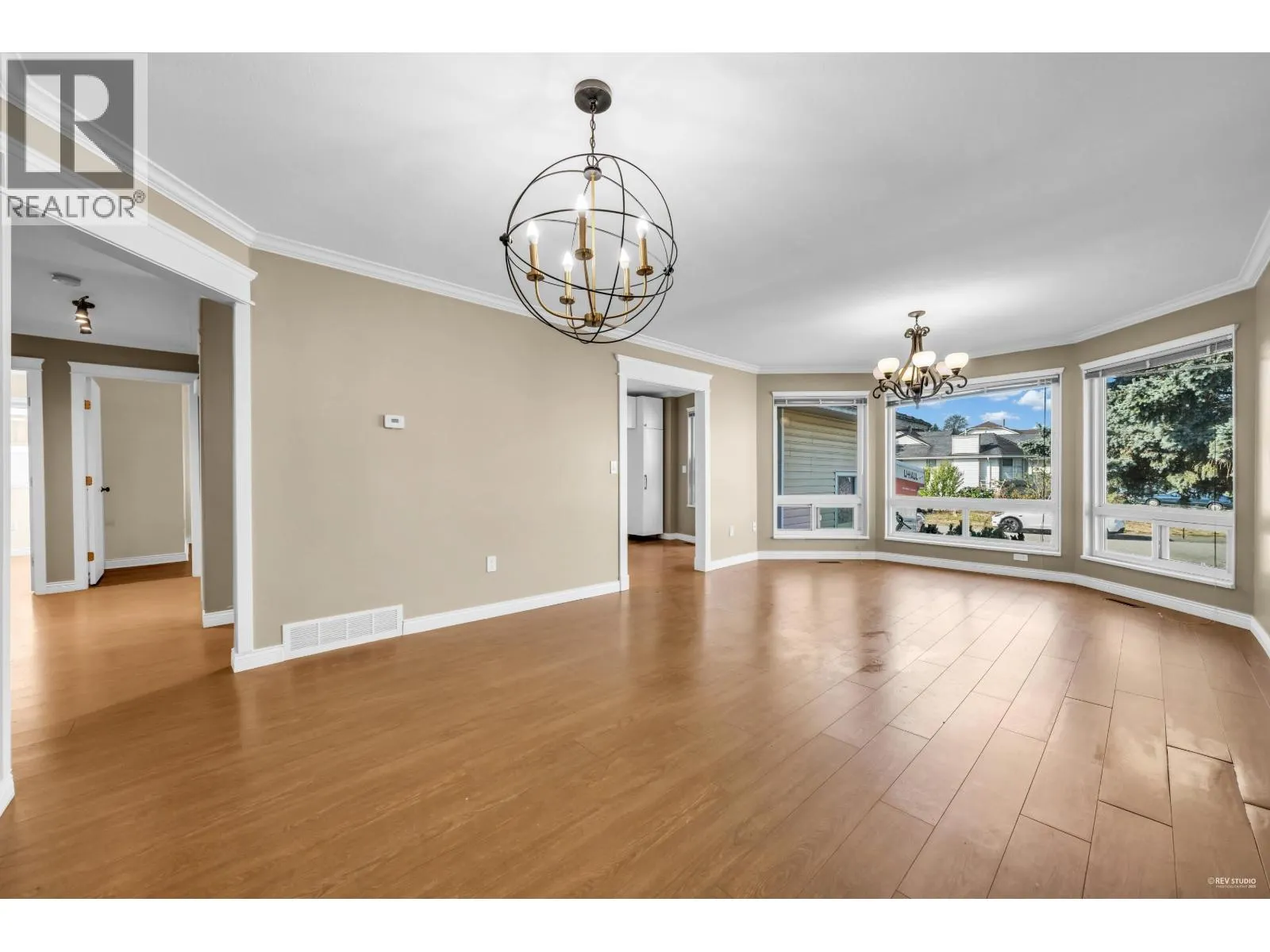 12150 CHESTNUT CRESCENT