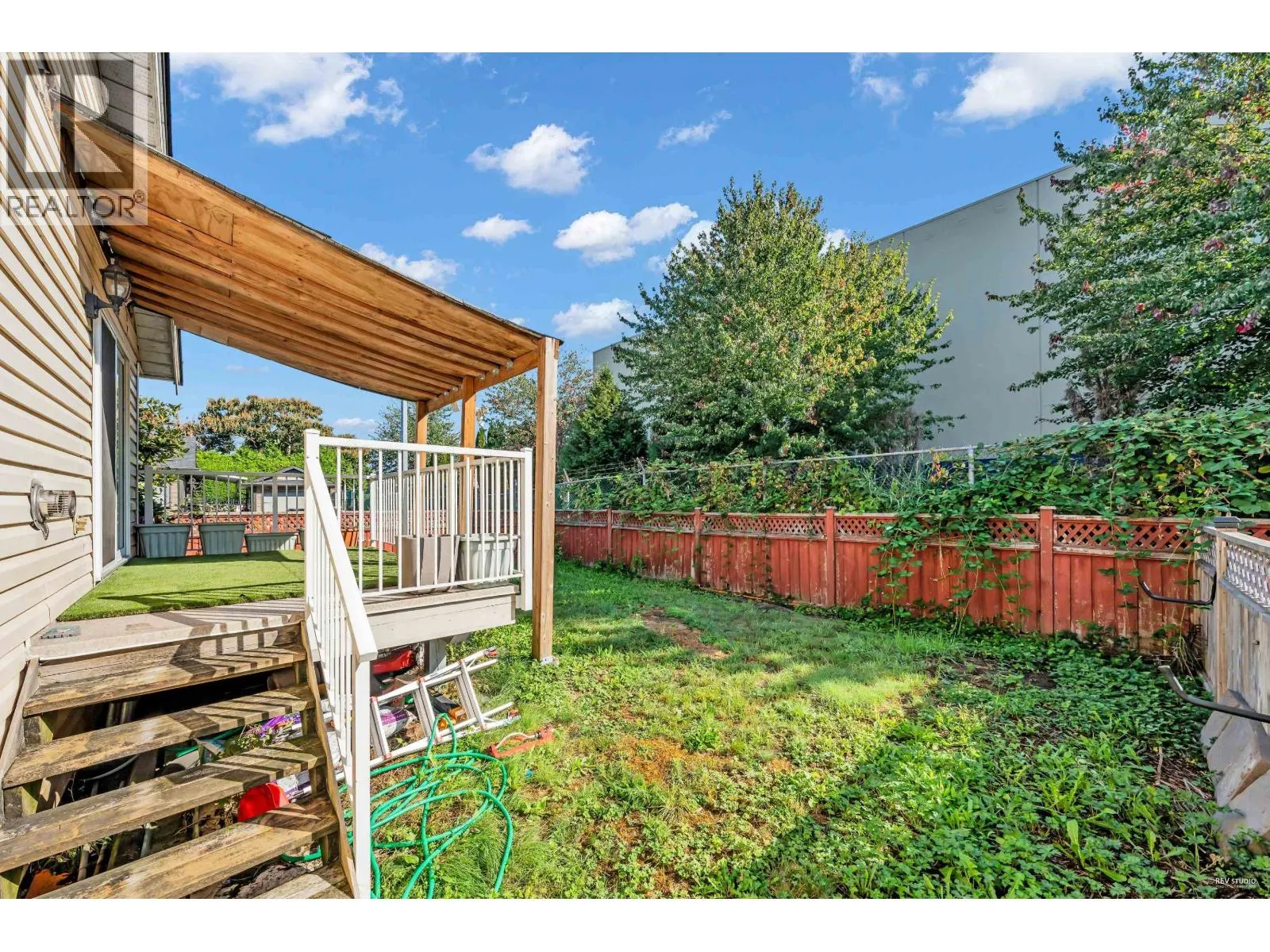 12150 CHESTNUT CRESCENT