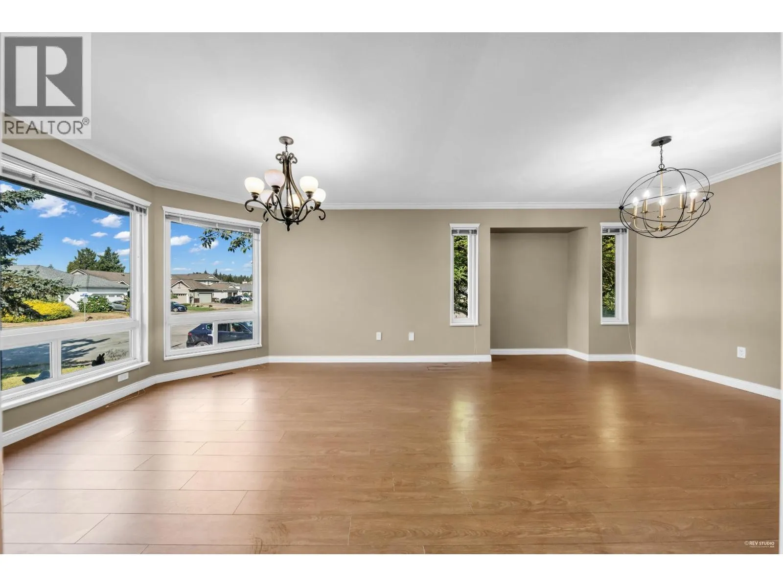 12150 CHESTNUT CRESCENT