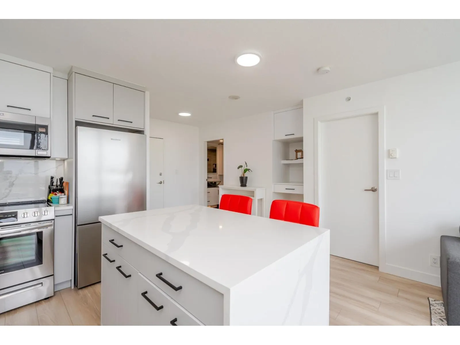 3106 13618 100 AVENUE