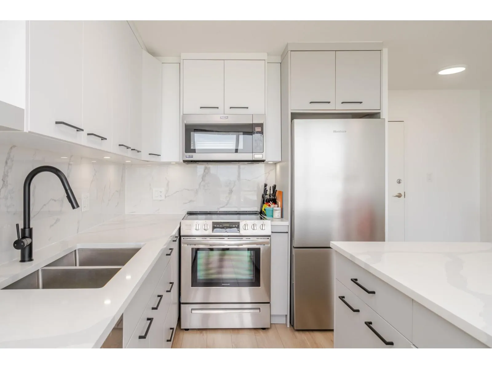 3106 13618 100 AVENUE