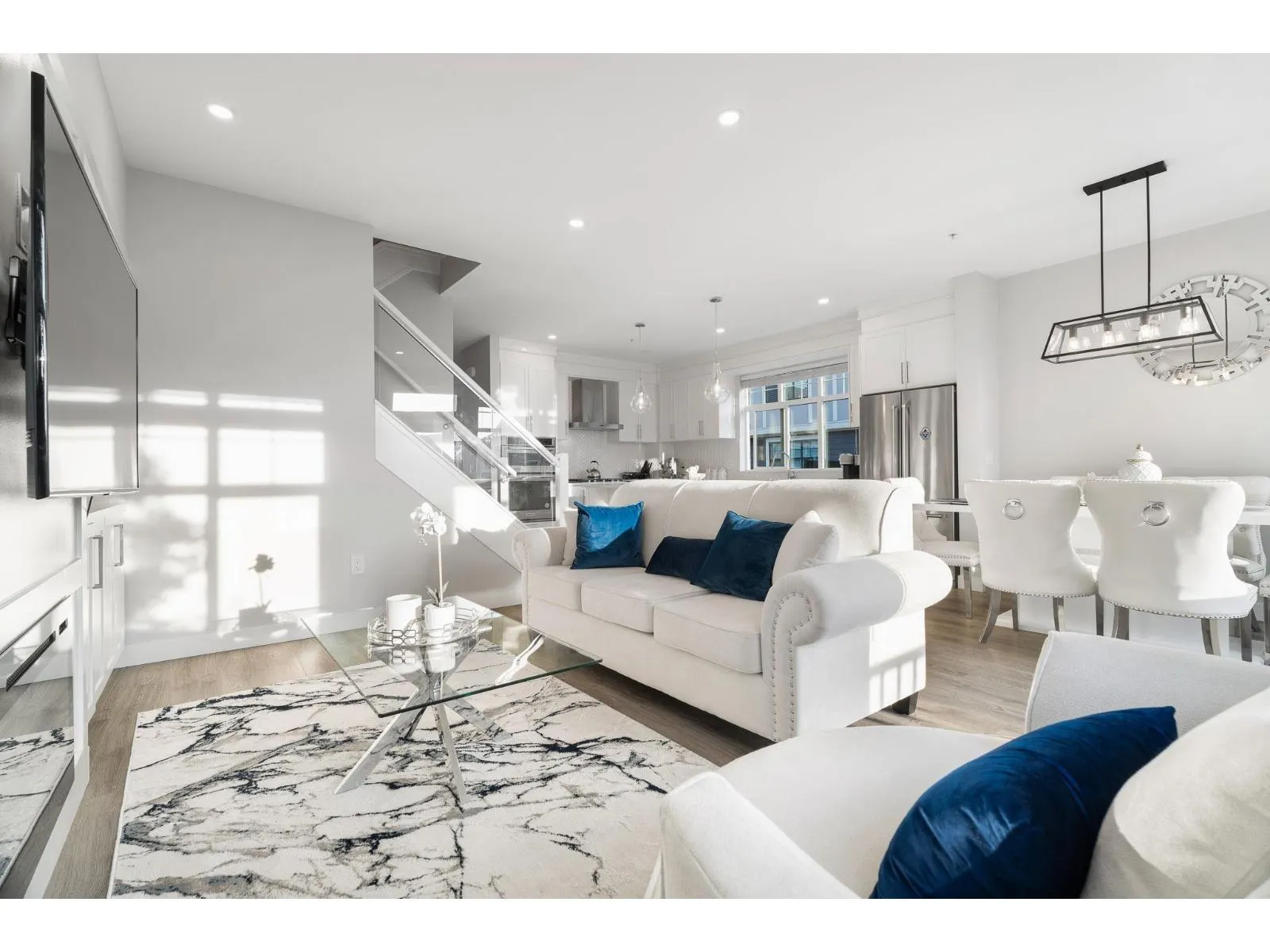 17 20327 72B AVENUE
