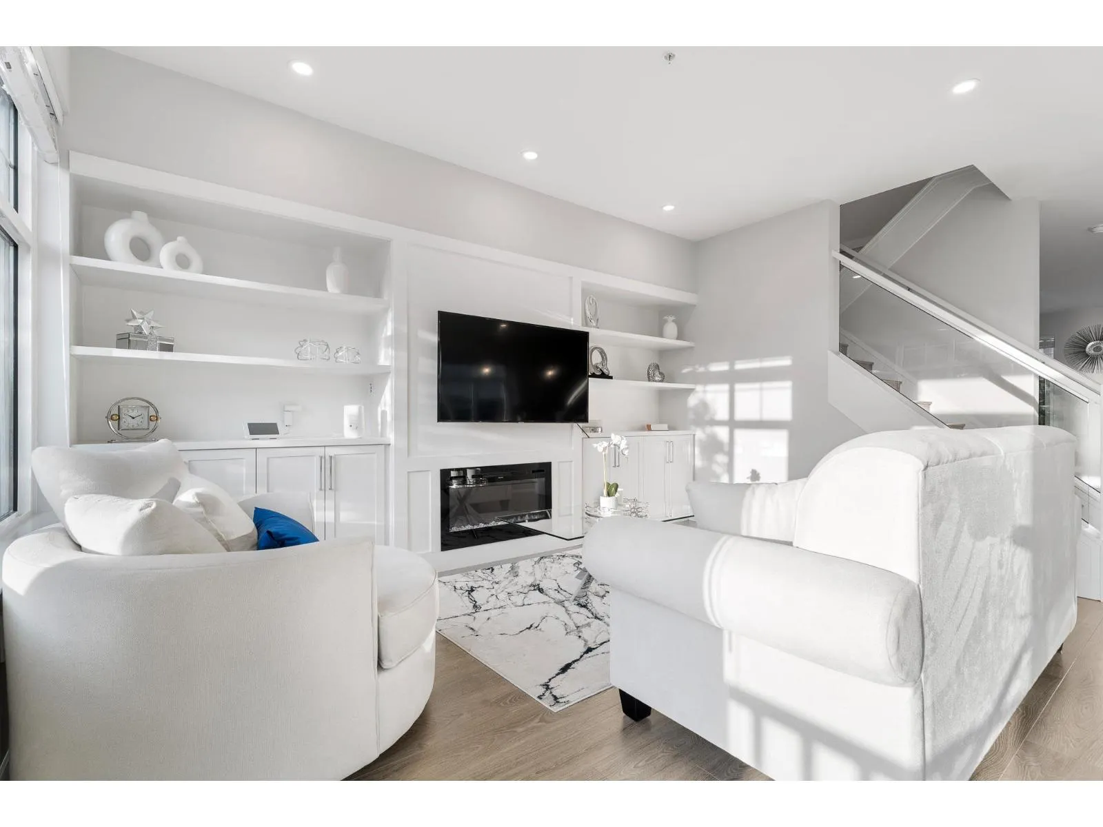 17 20327 72B AVENUE