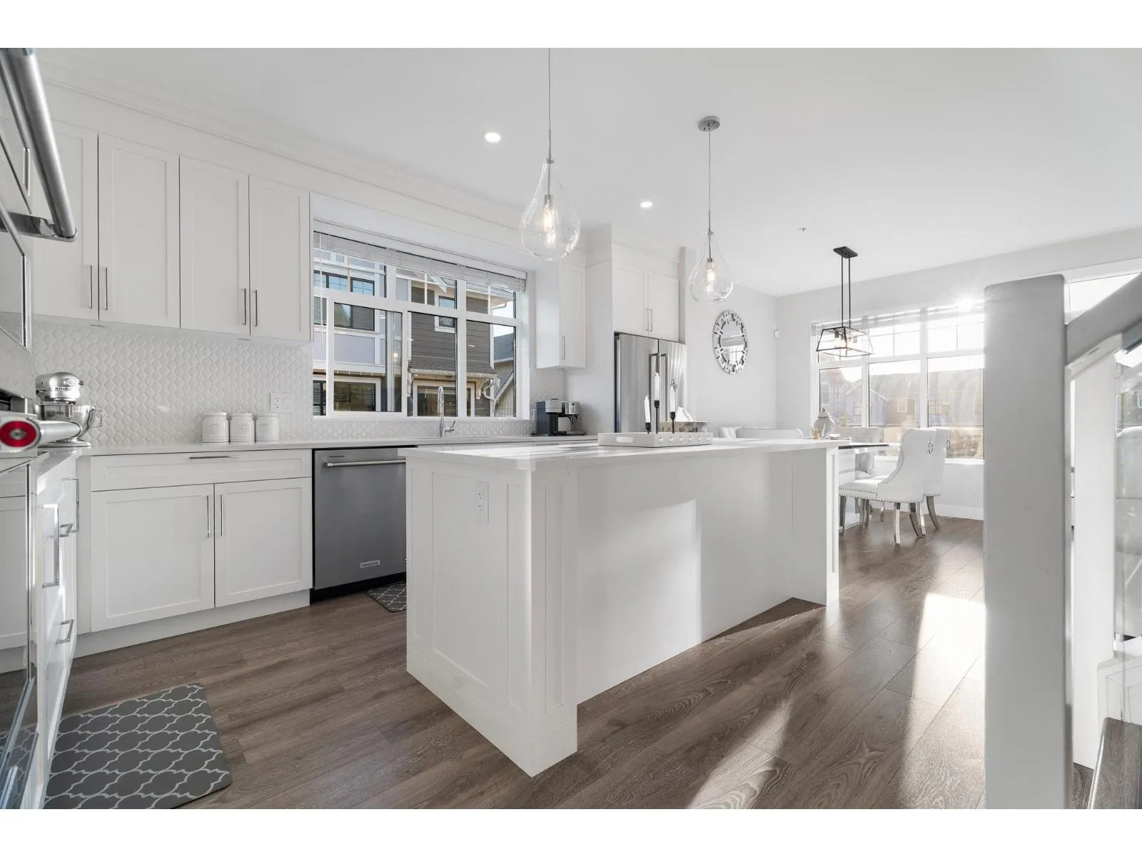 17 20327 72B AVENUE