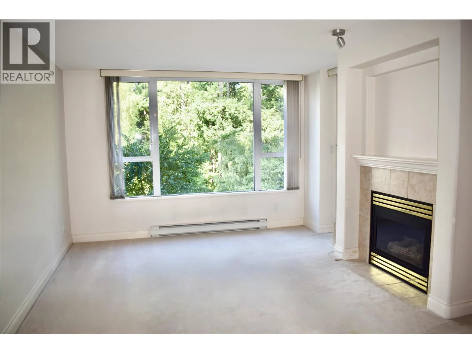 705 5615 HAMPTON PLACE