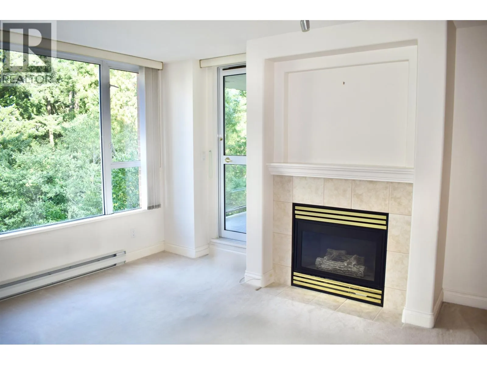 705 5615 HAMPTON PLACE