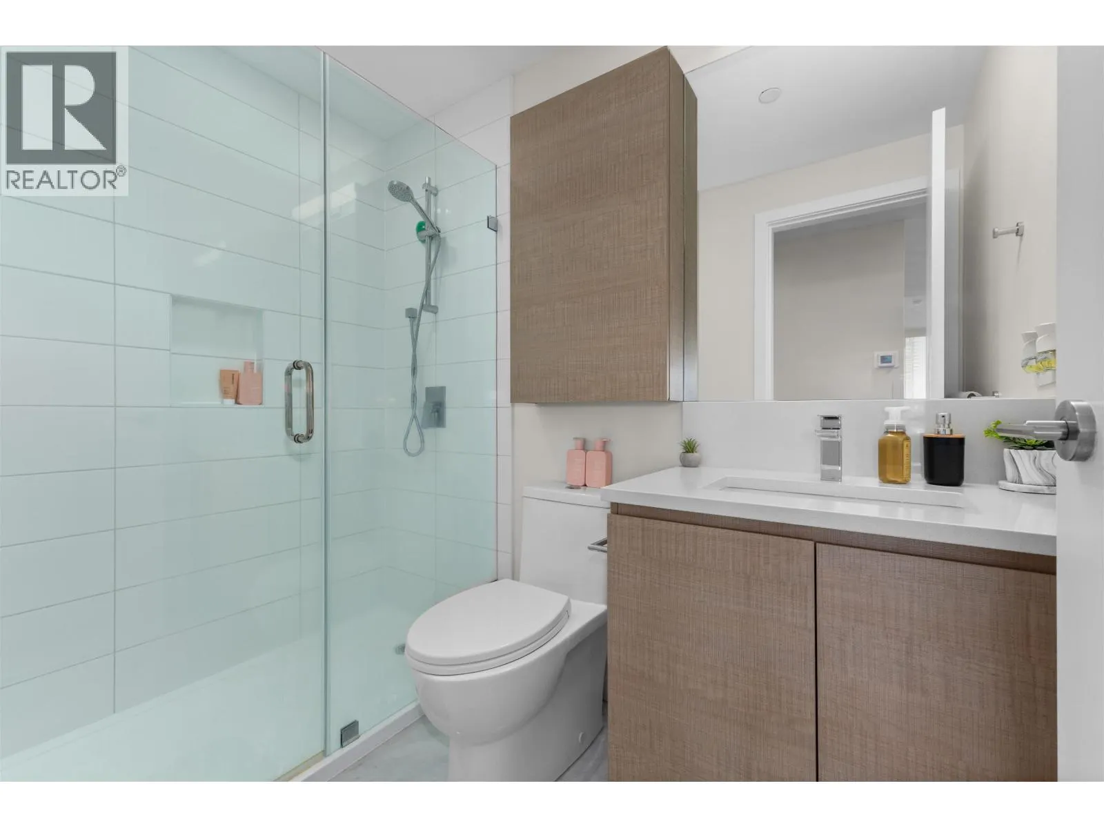 2107 4168 LOUGHEED HIGHWAY