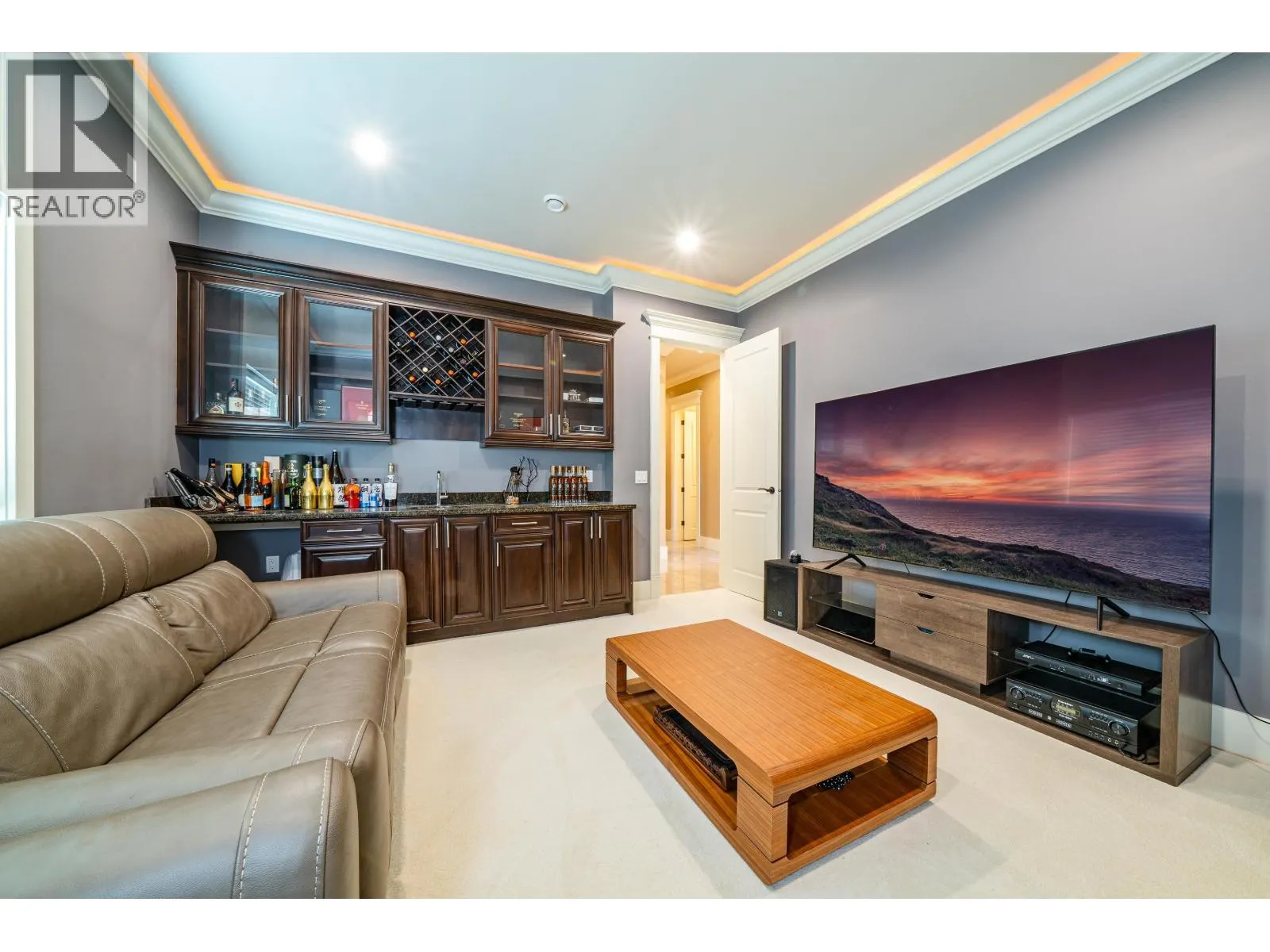 8100 FAIRLANE ROAD